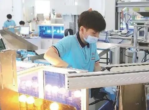 “5G+工業(yè)互聯(lián)網(wǎng)”的佛山樣本：先進(jìn)制造業(yè)如何跑出加速度？